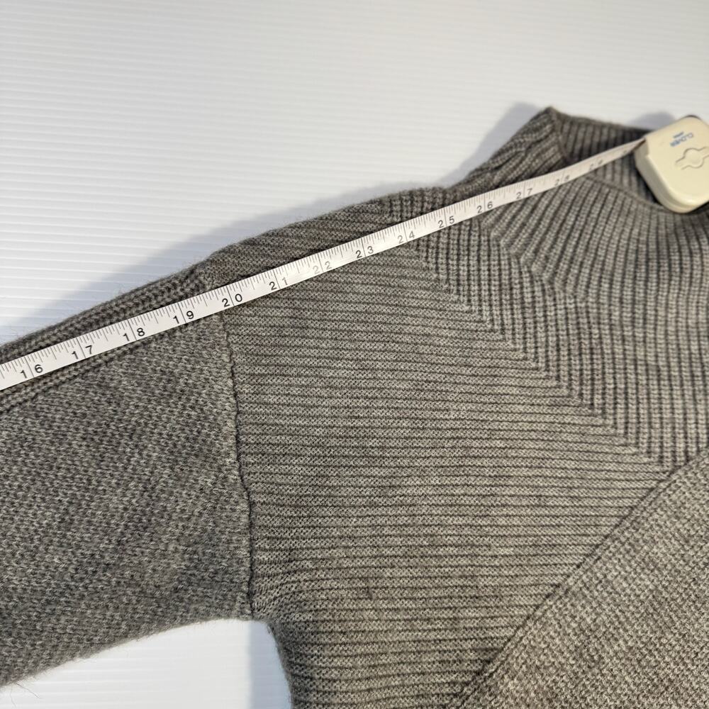Heartloom Knit Sweater Small Gray Geometric Minimalist Quiet Luxury Lagenlook - Picture 7 of 16